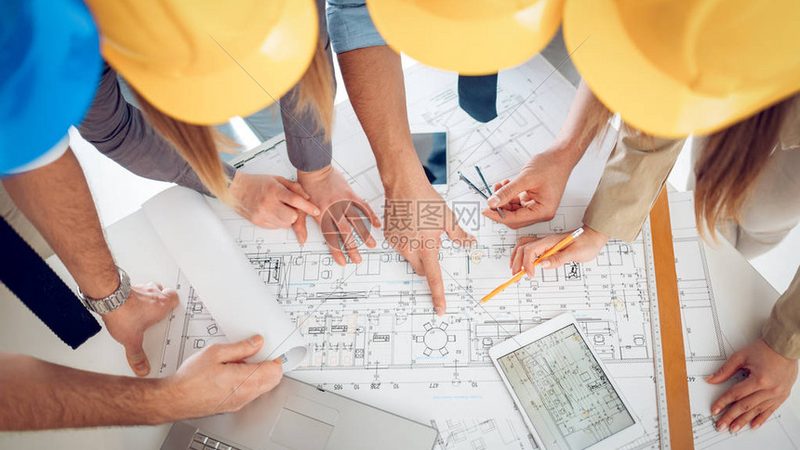 建筑工程施工流程：关键步骤与报价解析**